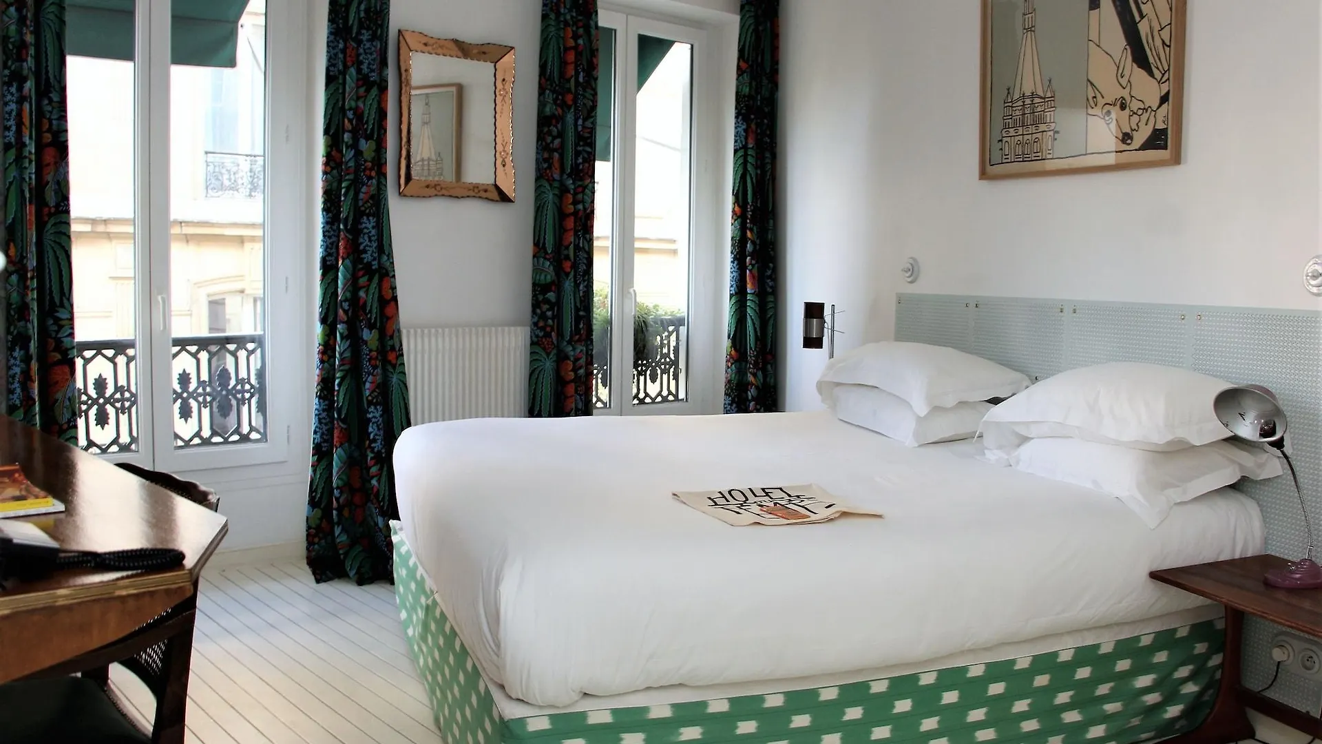 ****  Hotel Du Temps París Francia