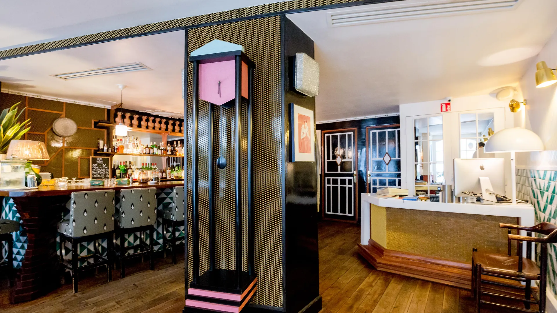Hotel Du Temps París Francia